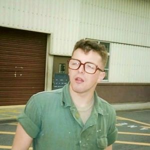 Meet your Posher, Eric